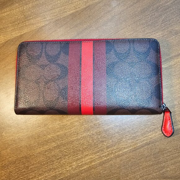 Coach Cherry Design Pac-Man wallet - Picture 3 of 9